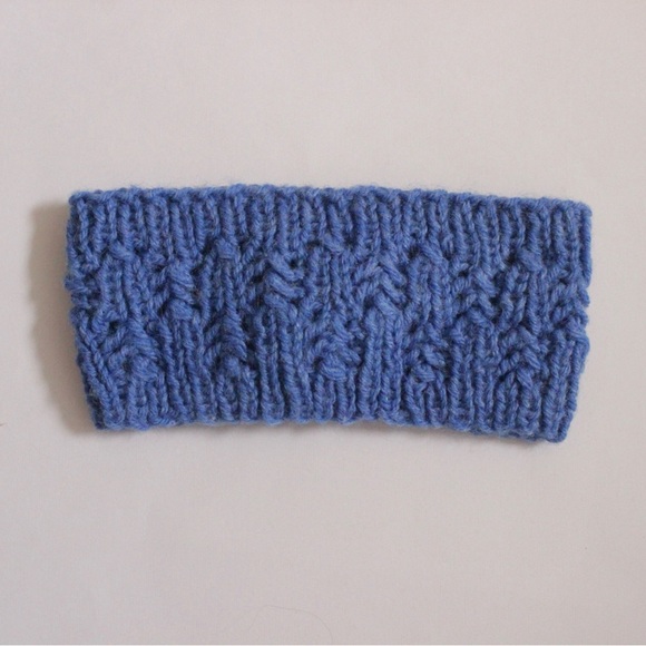 Handmade Women’s Blue Lace Knit Headband and Scrunchie Set - Picture 3 of 7